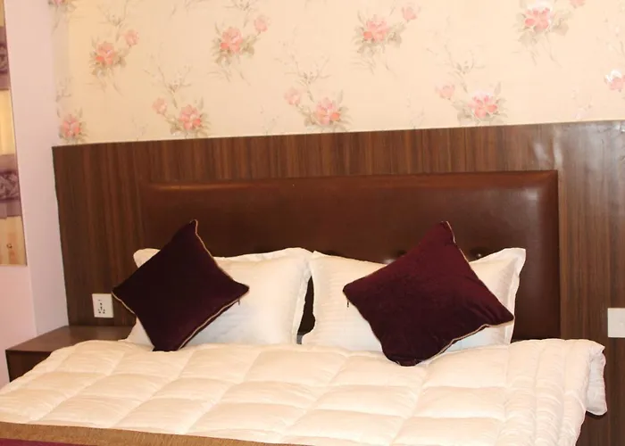 Parami Hotel *
